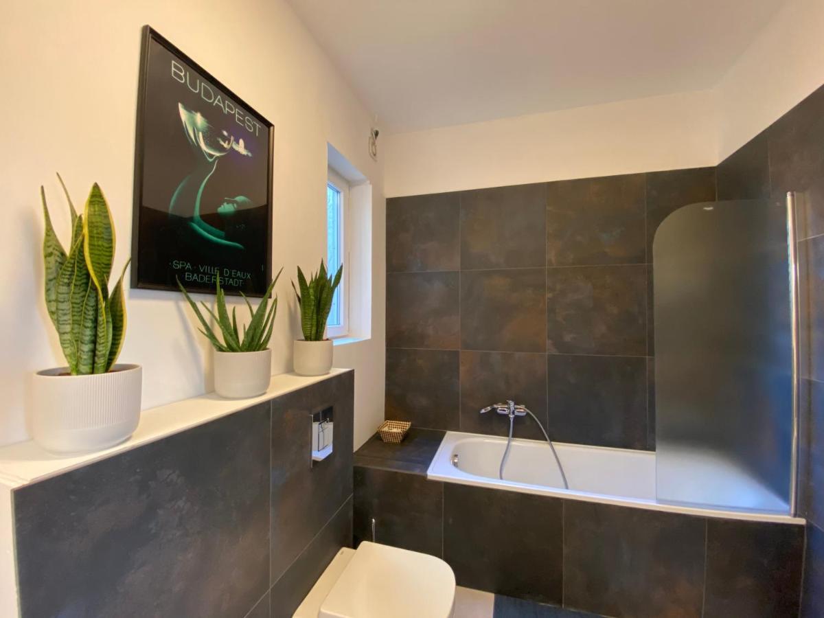 2 Bedroom 107 M2 Loft With Balcony Budapesta Exterior foto