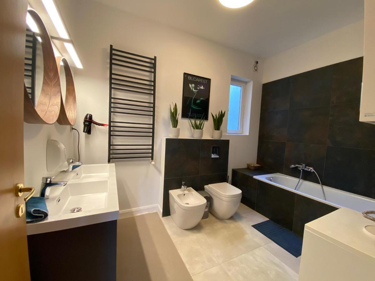 2 Bedroom 107 M2 Loft With Balcony Budapesta Exterior foto